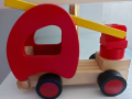 Детски дървен камион, снимка 1 - Коли, камиони, мотори, писти - 44970172