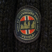 Два мъжки пуловера - Massimo Dutti сив и норвежки черен, снимка 8 - Пуловери - 44944325