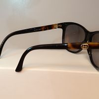 Слънчеви очила GUCCI, снимка 2 - Слънчеви и диоптрични очила - 45437335