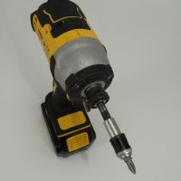 Dewalt DCF 809 + 4.0 Ah + Подарък - Импакт драйвер 190 НМ, снимка 4 - Други инструменти - 46010310