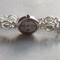 Дамски сребърен кварцов часовник, сребро 925 с изумруди , снимка 12 - Дамски - 45195531