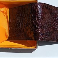 Портфейли от крокодилска кожа, снимка 5 - Портфейли, портмонета - 46053393
