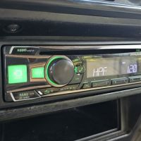 Alpine CDE-183BT cd плеър автомобилен (car audio) , снимка 1 - Аксесоари и консумативи - 45359403