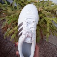 Адидас спортни обувки, снимка 2 - Кецове - 45375130