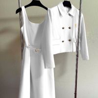 Елегантен сет рокля и сако YSL, снимка 3 - Комплекти - 45433624