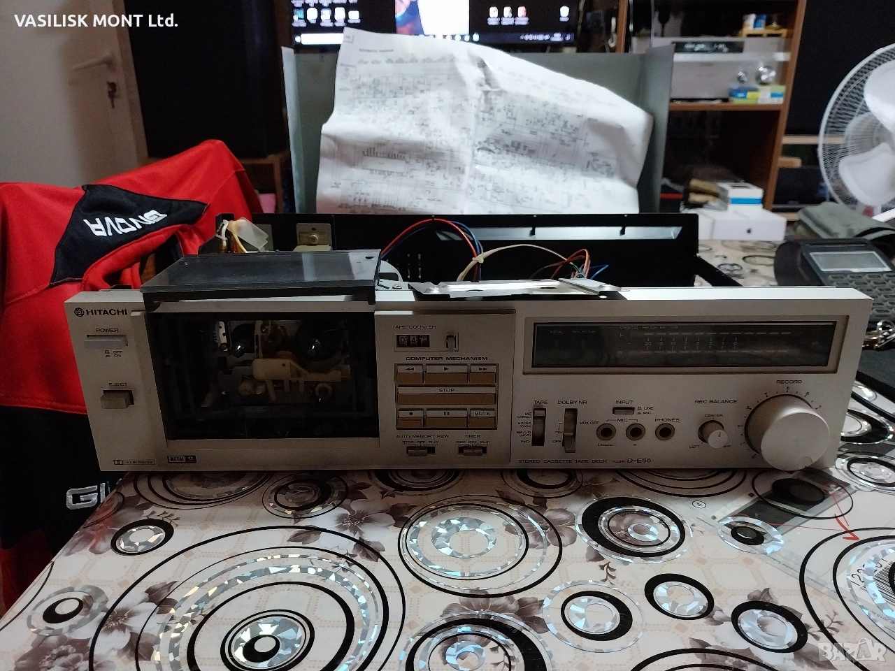 Дек HITACHI D-E55 за ремонт или резервни части - Продаден, снимка 1