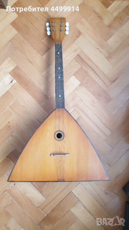 Струнен музикален инструмент-Балалайка, снимка 1