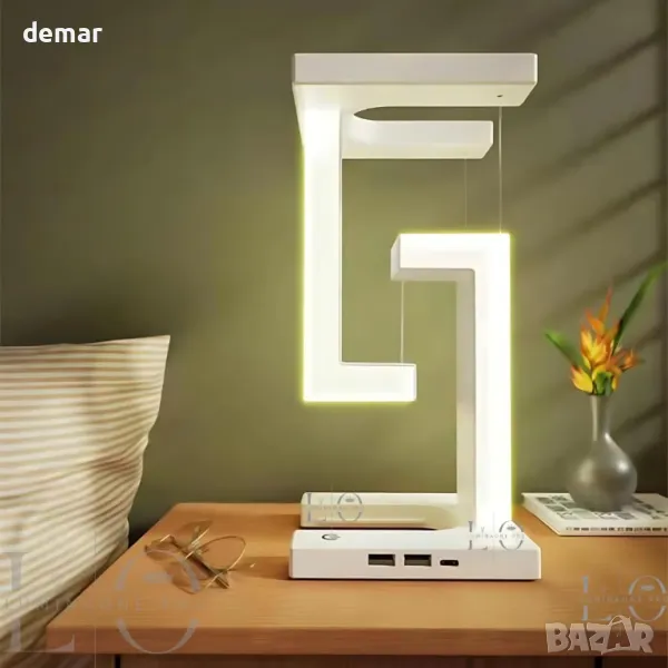 LED настолна лампа с тъч контрол и 2 USB порта за зареждане и безжична подложка, снимка 1