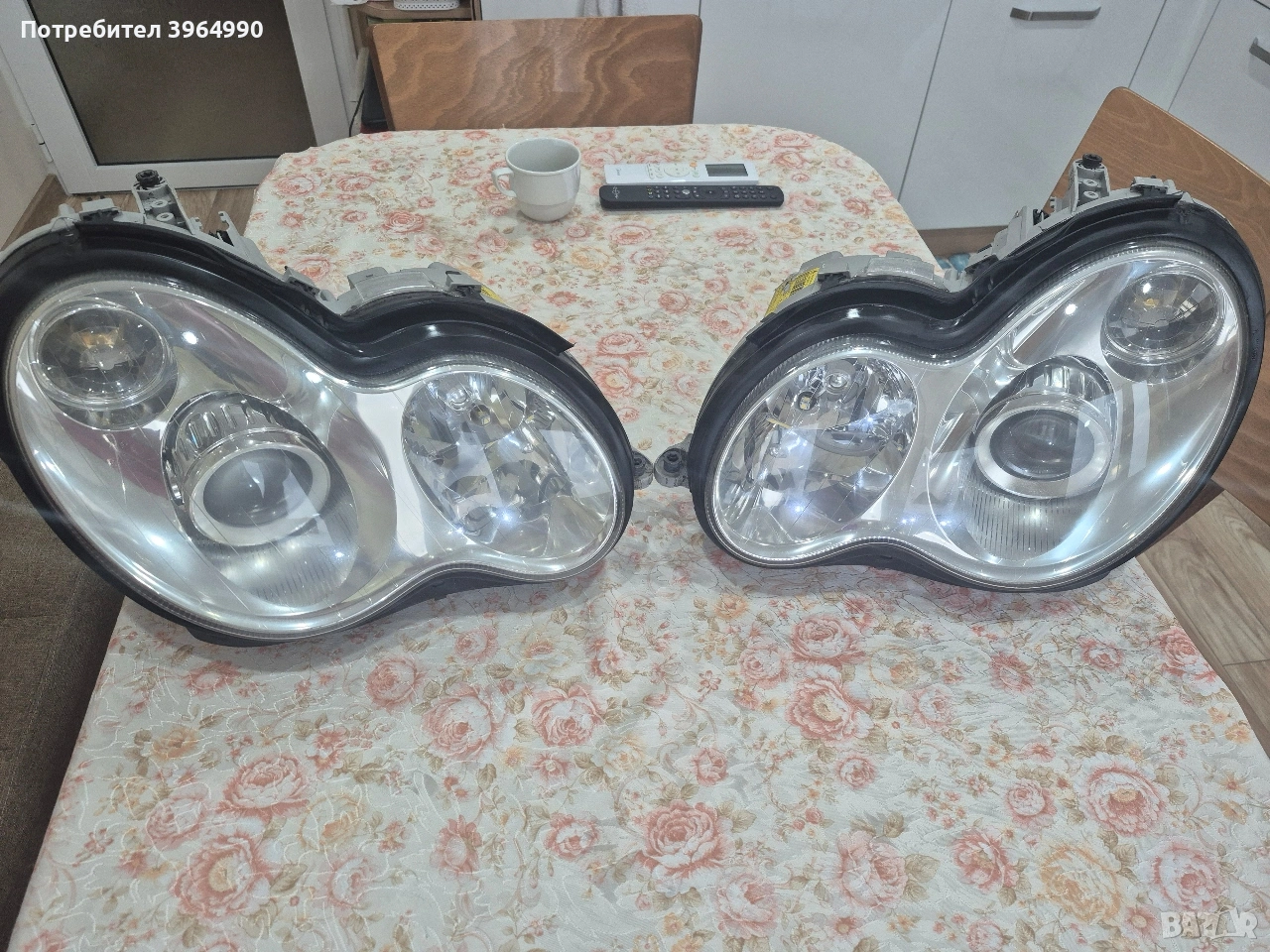 Кристални Оригинални КСЕНОНОВИ фарове BOSCH за Мерцедес С клас W203 , снимка 1