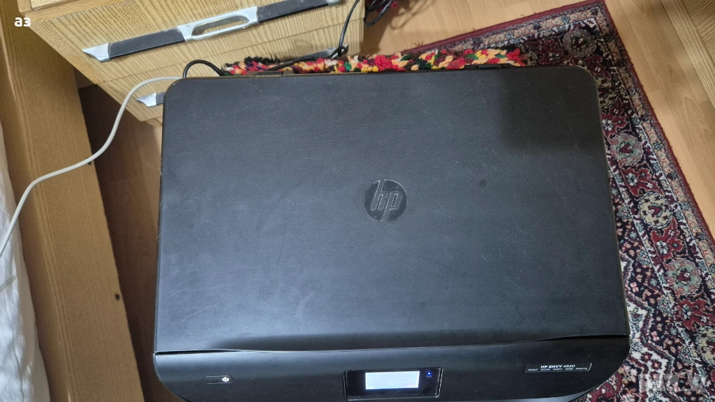 Принтер и скенер HP Envy 4520, снимка 1