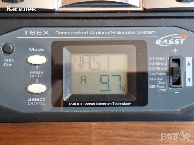 Радио за радиоуправляеми модели FUTABA, снимка 2 - Дронове и аксесоари - 52460205