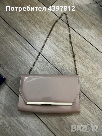 ПОДАРЯВАМ дамски чанти