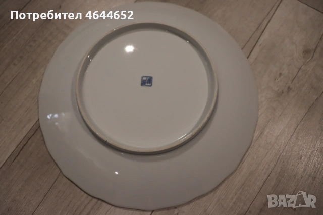 Порцеланова чиния, снимка 4 - Чинии - 54091103