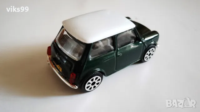 MINI COOPER Bburago Street Fire - Мащаб 1:43, снимка 5 - Колекции - 47690546