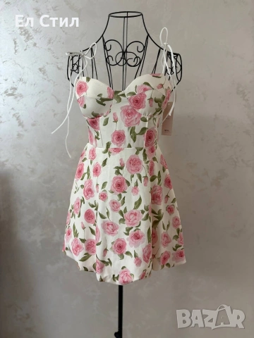 🌹Дамска флорална рокля.бюстие с чашка.Стандартен размер. 26 евро., снимка 2 - Рокли - 53972256