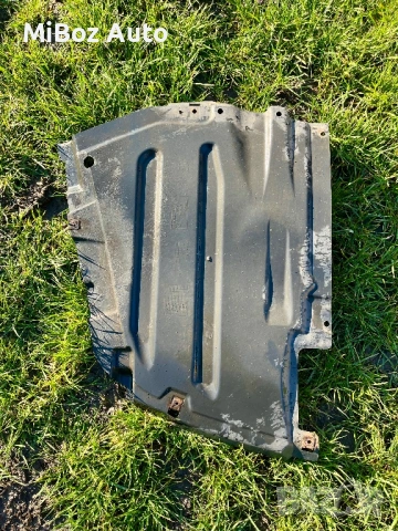 Кора задна броня БМВ E92 E93 BMW, снимка 2 - Части - 53556150