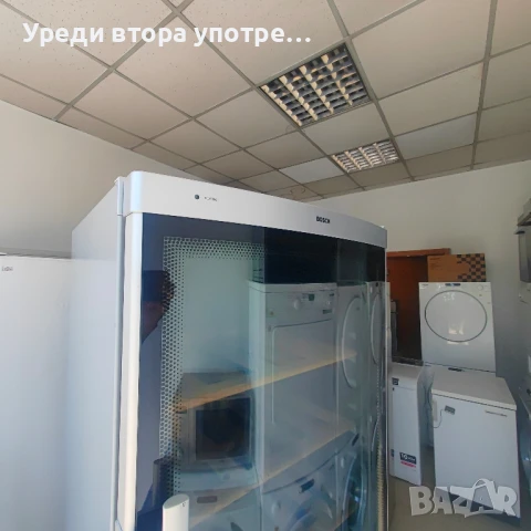 Хладилна витрина за вино Bosch, снимка 8 - Витрини - 50827557