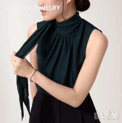 CARTIER Love White Gold 10 Diamonds Small Model Гривна с Отверка, снимка 11 - Гривни - 52821308