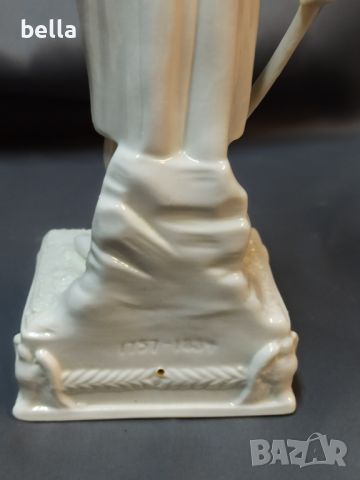 Маркиз дьо ла Файет Френска революция в бяла порцеланова фигура от Каподимонте около 1930 год., снимка 2 - Антикварни и старинни предмети - 46184172