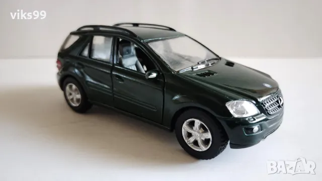 Mercedes Benz ML Class Kinsmart - Мащаб 1:36, снимка 5 - Колекции - 48102322