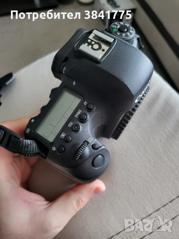 Canon 6D Mark 2 отличен, снимка 3 - Фотоапарати - 53595849