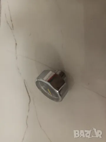 Универсален манометър 0-1500psi, манометър 25мм, снимка 2 - Аксесоари и консумативи - 49681934