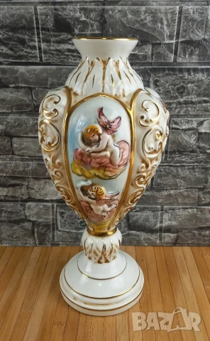 Порцеланова ваза Capodimonte