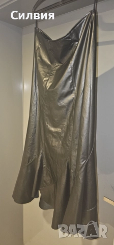 Чисто нова черна дълга лъскава кожена пола, размер "L", снимка 10 - Поли - 52409487