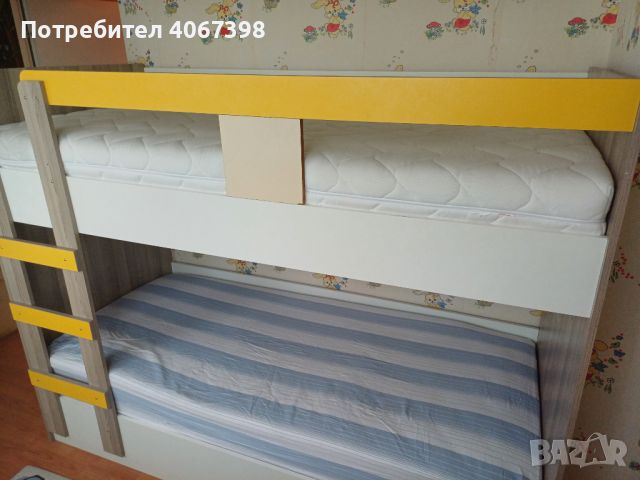 Детско двуетажно легло с матраци много запазено, снимка 1 - Спални и легла - 45766805