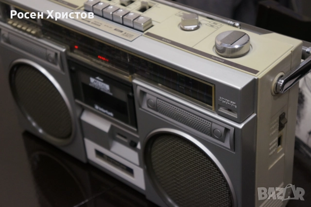 Радиокасетофон Hitachi TRK-7910EZ, снимка 4 - Радиокасетофони, транзистори - 52923331