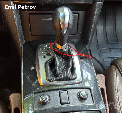 Infiniti FX30 D, снимка 8 - Автомобили и джипове - 53422829