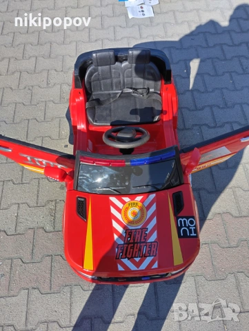 POLICE акумулаторен джип SQUAD червен, снимка 10 - Други - 53849922