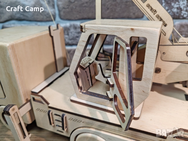 Дървен модел на камион – Кран / Автокран – Craft Camp, снимка 10 - Коли, камиони, мотори, писти - 52774893