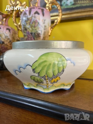 James Kent Англия  Ар деко и ръчна декорация Купа с многоъгълна форма, посребрен обков 