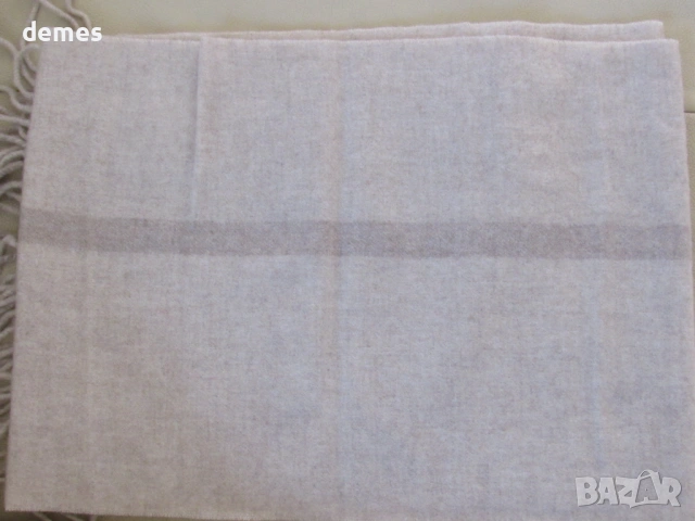 Фин шал каре 100% кашмир, цвят капучино, Монголия, снимка 3 - Шапки - 23199588