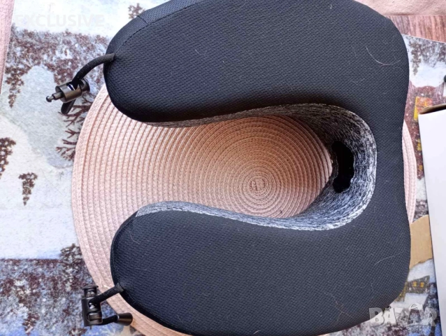 Възглавница за пътуване Нова маркова цена в сайта 30.95 евро, 29 лв, снимка 2 - Спортна екипировка - 51682393