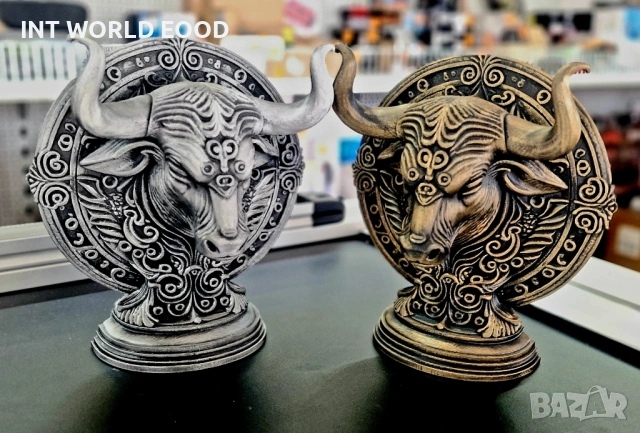 Плакет Телец (Taurus) 25см ръчно рисуван 2 цвята сребро и бронз