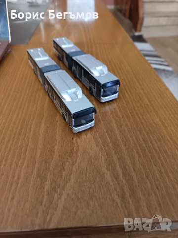 Лот автобуси Majorette  - City Bus , снимка 6 - Коли, камиони, мотори, писти - 53461688