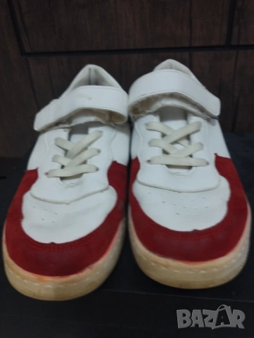 Спортни обувки 