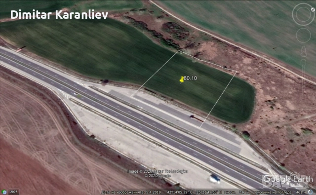 Продавам уникален парцел находящ се паркинг посока София, на магистрала „ТРАКИЯ”, в земл. на Чирпан, снимка 4 - Парцели - 52036072