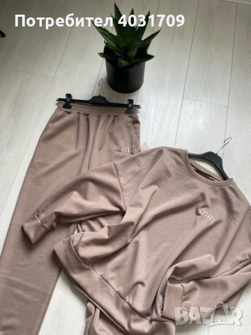 Дамски екип , снимка 3 - Спортни екипи - 53018872