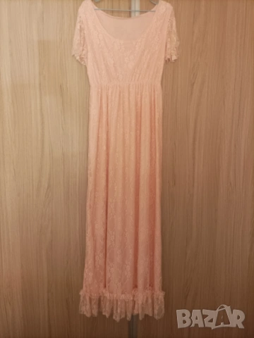 Дълга дантелена рокля , снимка 2 - Дрехи за бременни - 53871609