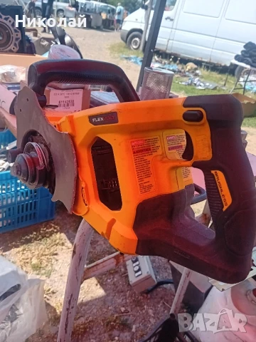 DeWalt циркуляр, снимка 3 - Циркуляри - 50590192