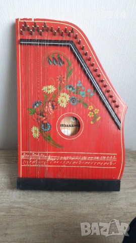 Стар музикален инструмент Цитра