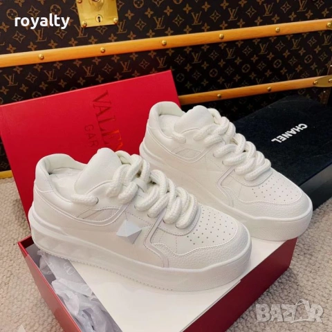 Valentino Garavani Бели Маратонки 36-45 Номер , снимка 3 - Маратонки - 53115592