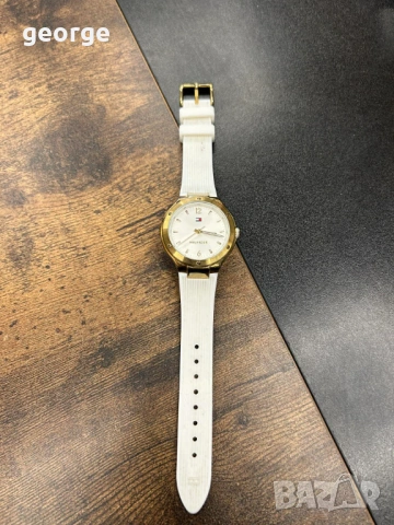 Часовник Tommy Hilfiger, снимка 2 - Дамски - 53709855