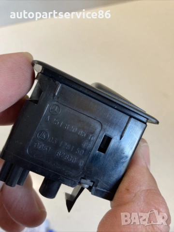 Бутон за стъкло за Mercedes ML W164 420 CDI (2007) A2518200510 , снимка 2 - Части - 53961021