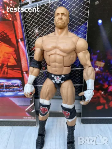 Екшън фигура WWE Triple H Трите Хикса Mattel Wrestlemania Elite Series Unboxed играчка фигура figure, снимка 2 - Колекции - 48502810