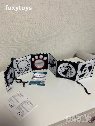 Сензорна черно-бяла книжка за бебе, Kruzzel 26461, снимка 7 - Образователни игри - 52475295