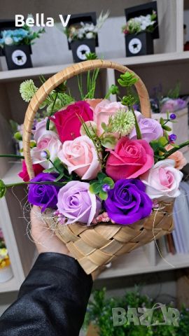 Букет от декоративни сапунени розив кошница, снимка 4 - Други - 45520536
